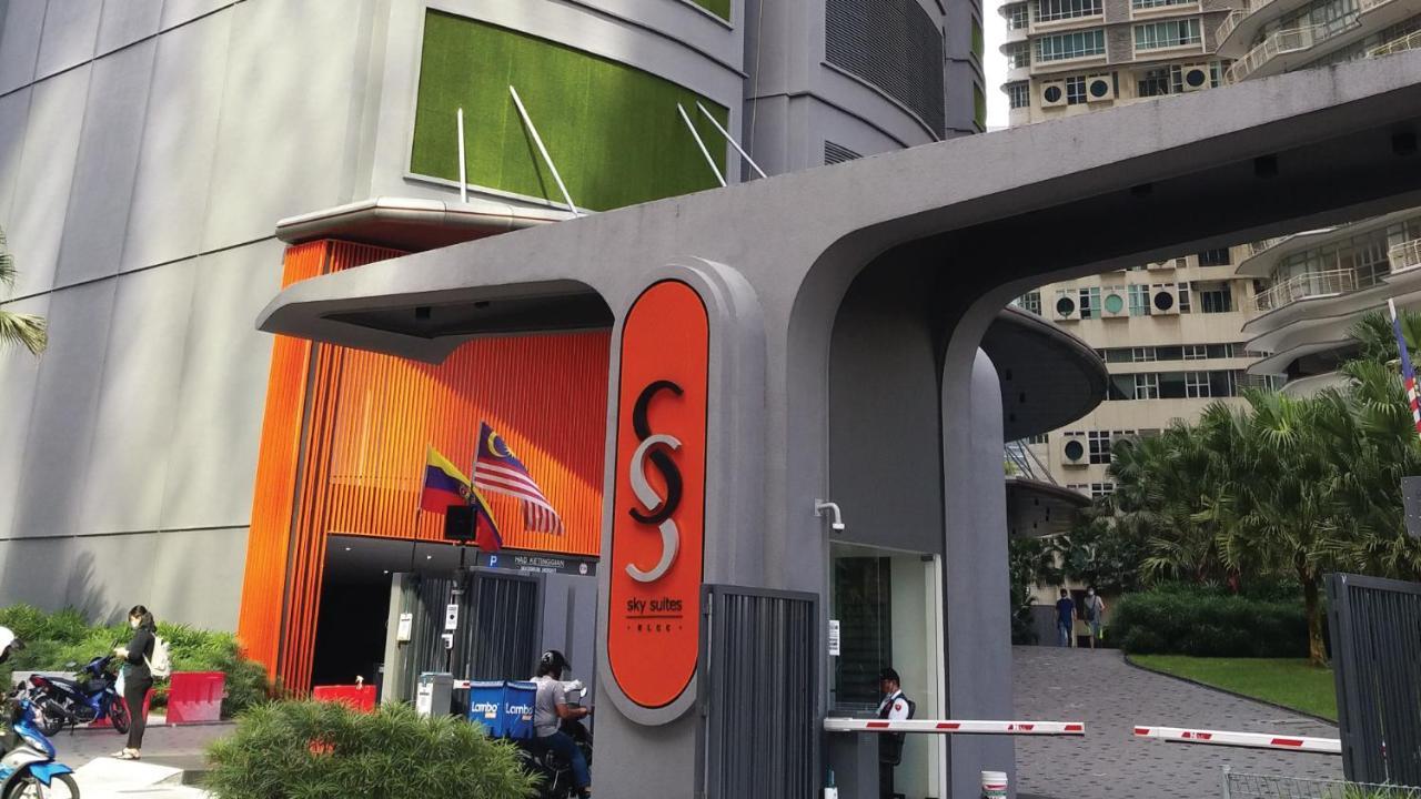 Sky Suites Klcc By Irent365 クアラルンプール エクステリア 写真